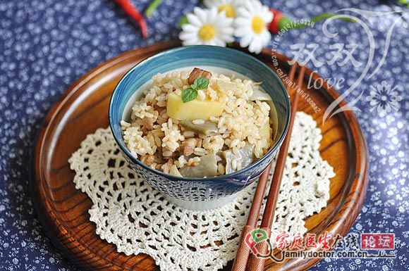 上班族妈妈的饭菜一锅出——土豆豆角焖饭